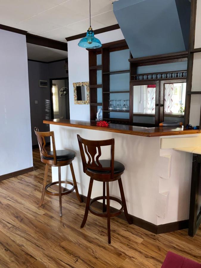 Mer Riviere Self Catering Apartment Beau Vallon  Exterior photo