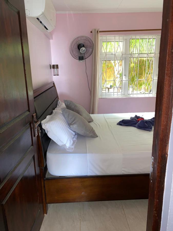 Mer Riviere Self Catering Apartment Beau Vallon  Exterior photo
